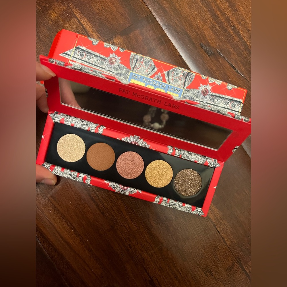 Pat McGrath Labs Luminous Legends Eye Shadow Palette Dawn Divinity 5 Shades